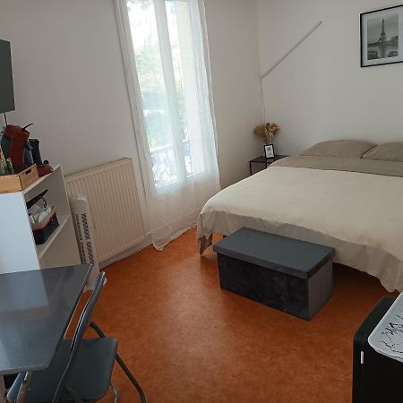 Chambre Privee A Arcueil - กาช็อง ภายนอก รูปภาพ